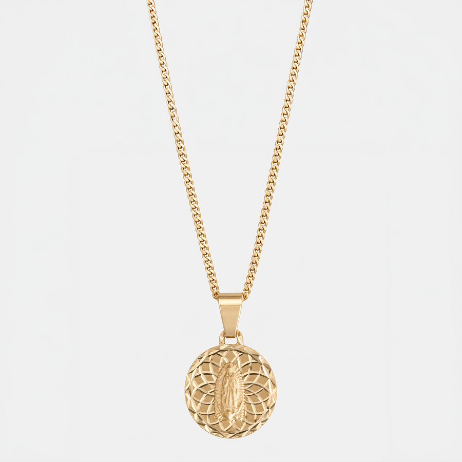 Collar Medalla Virgen en oro sólido 10K con Cadena Cuban Link de 1 mm.