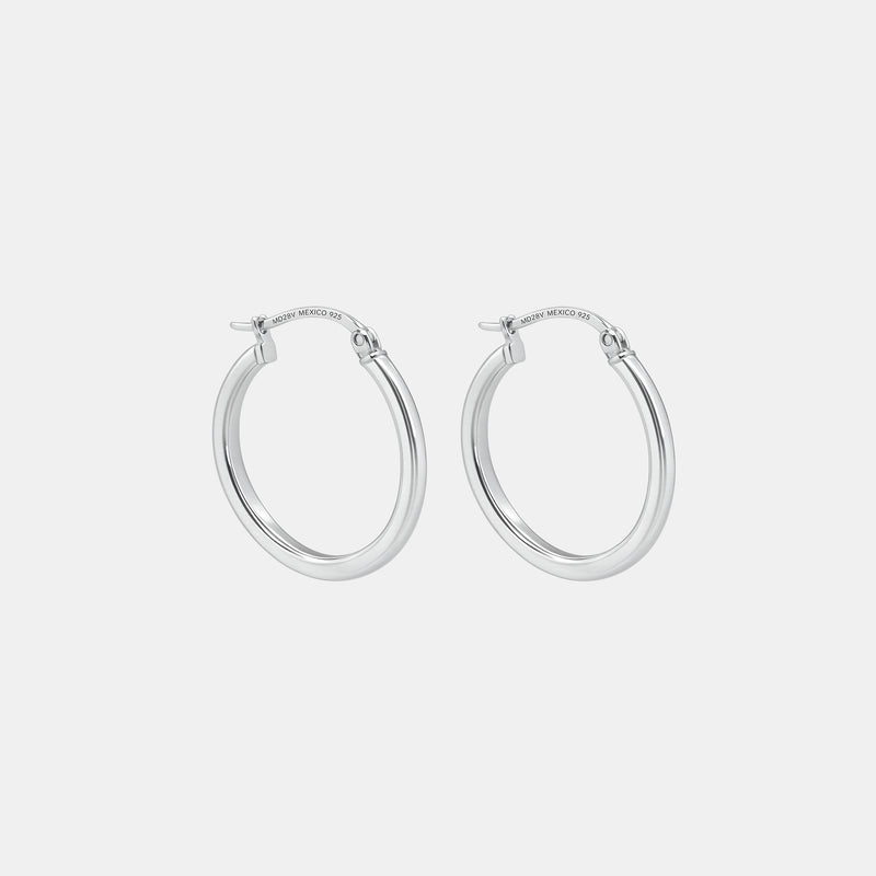 Arracadas Sia de plata .925 con diseño de aro y tubo de 2.5 mm.