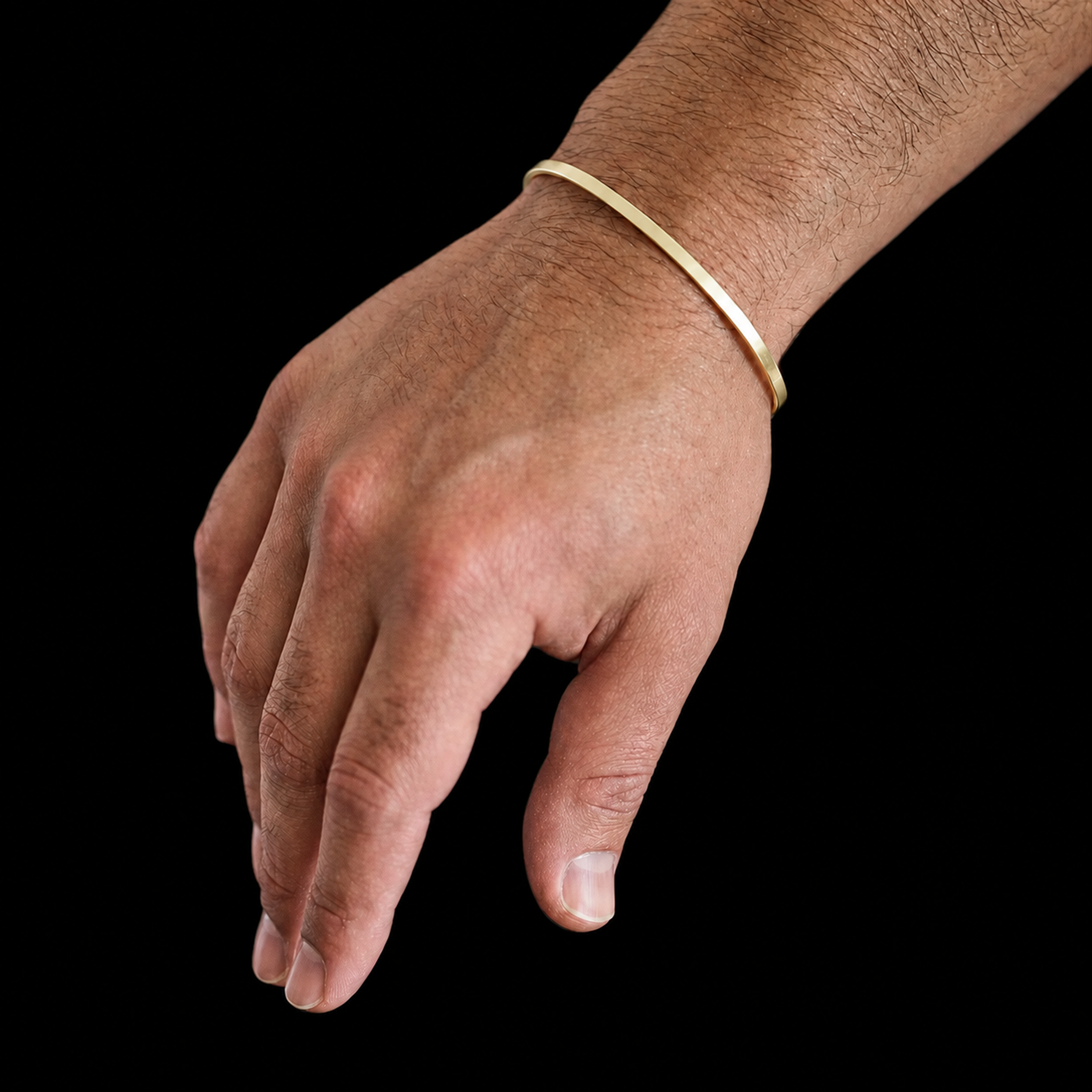 Brazalete Clásico oro sólido 10k en modelo