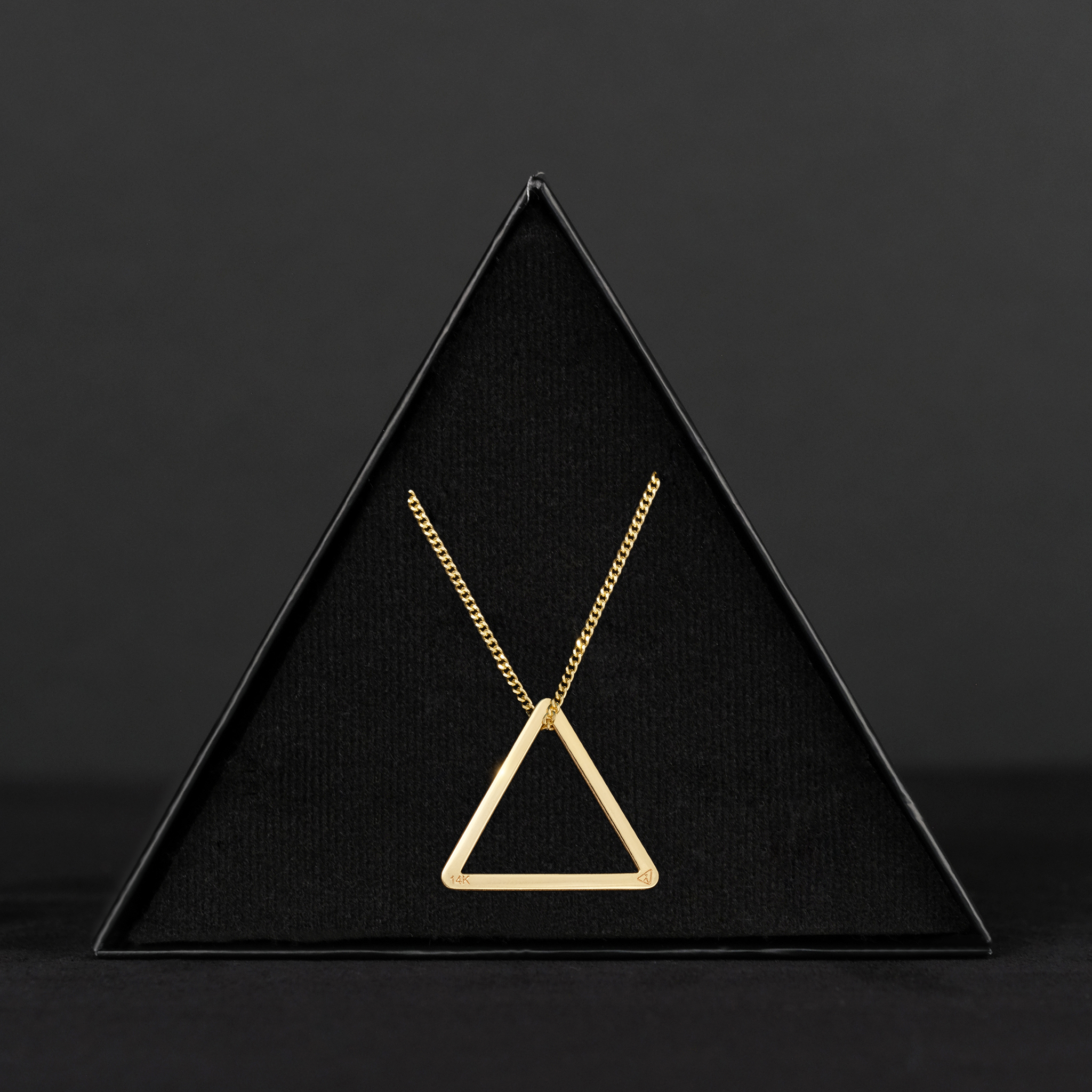 Capella (Oro Sólido) Collar