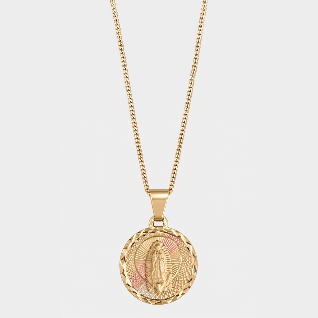 Collar Medalla Virgen en oro sólido 10K con Cadena Cuban Link de 1 mm.
