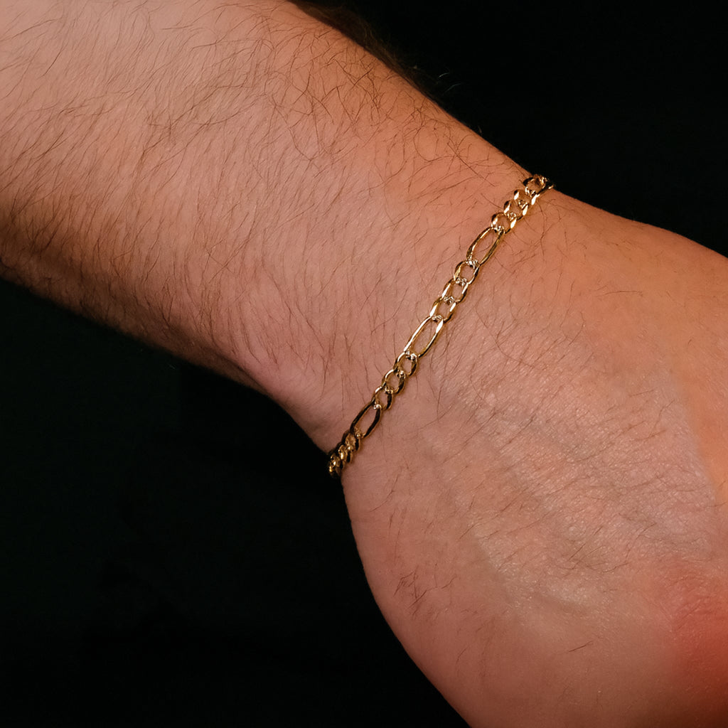 Pulsera Figaro 3X1 Abierta Pave 4mm Oro Sólido