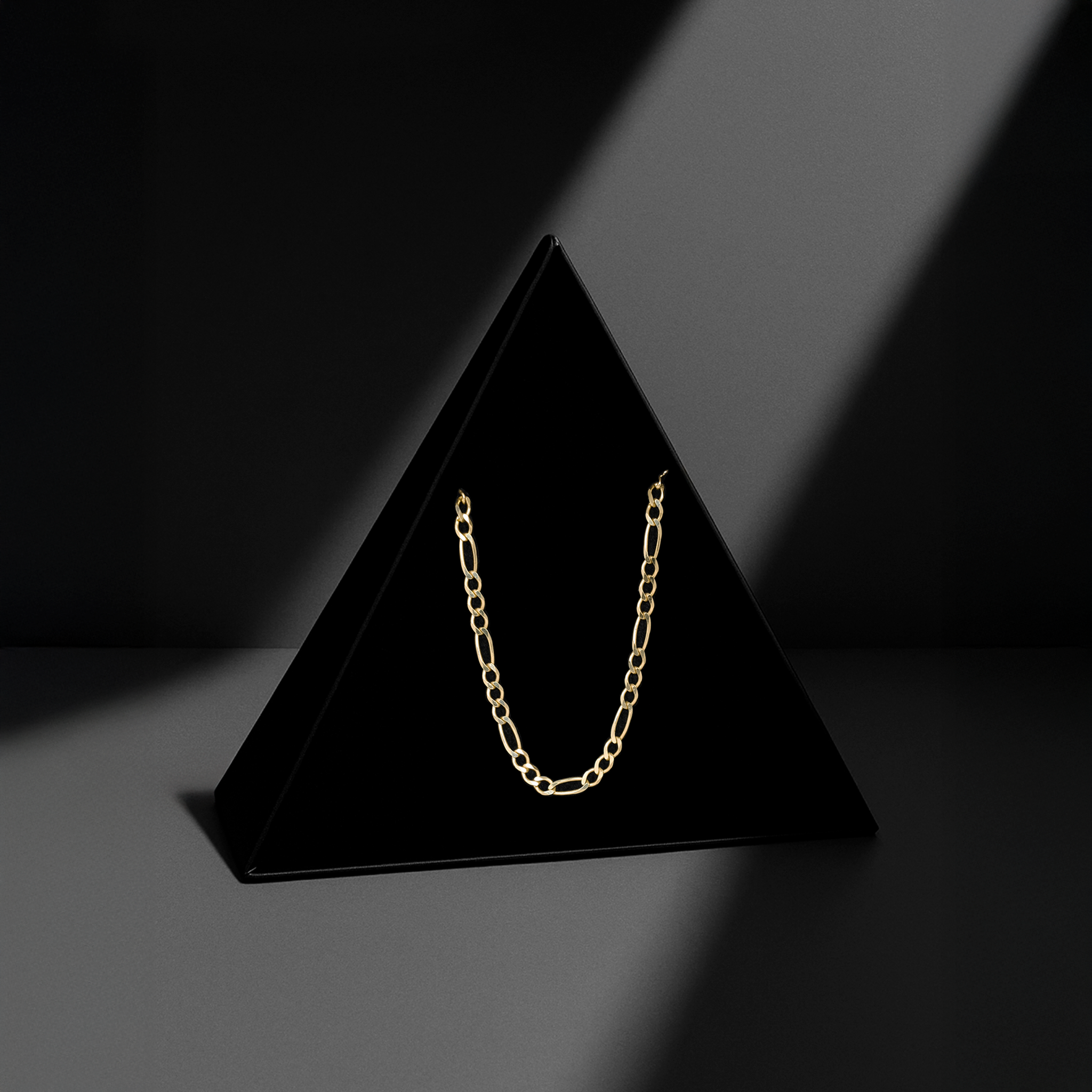 Fígaro 3x1 3mm (Oro Sólido) Cadena