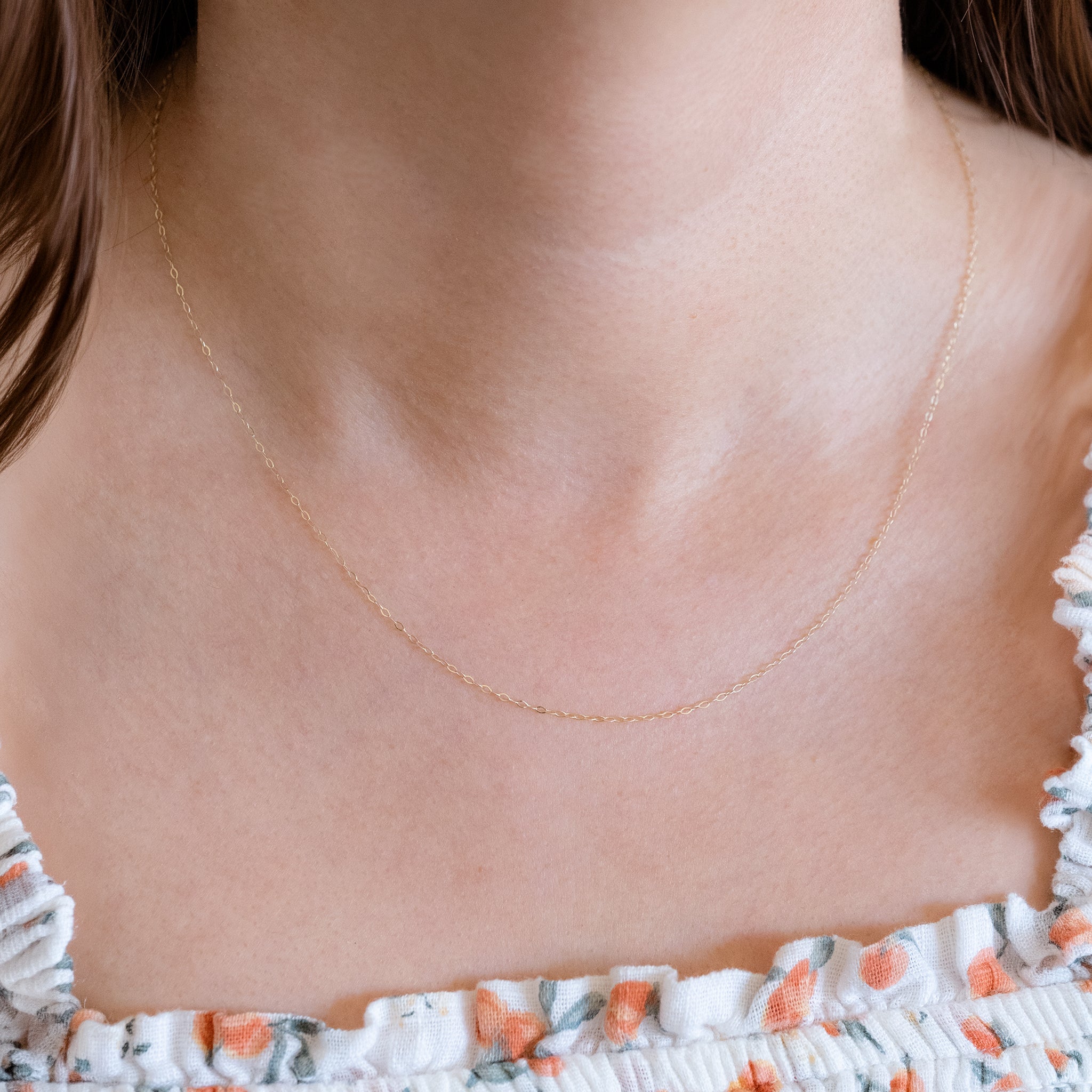 Fígaro Ancla Rombo 10k (Oro Sólido) Cadena