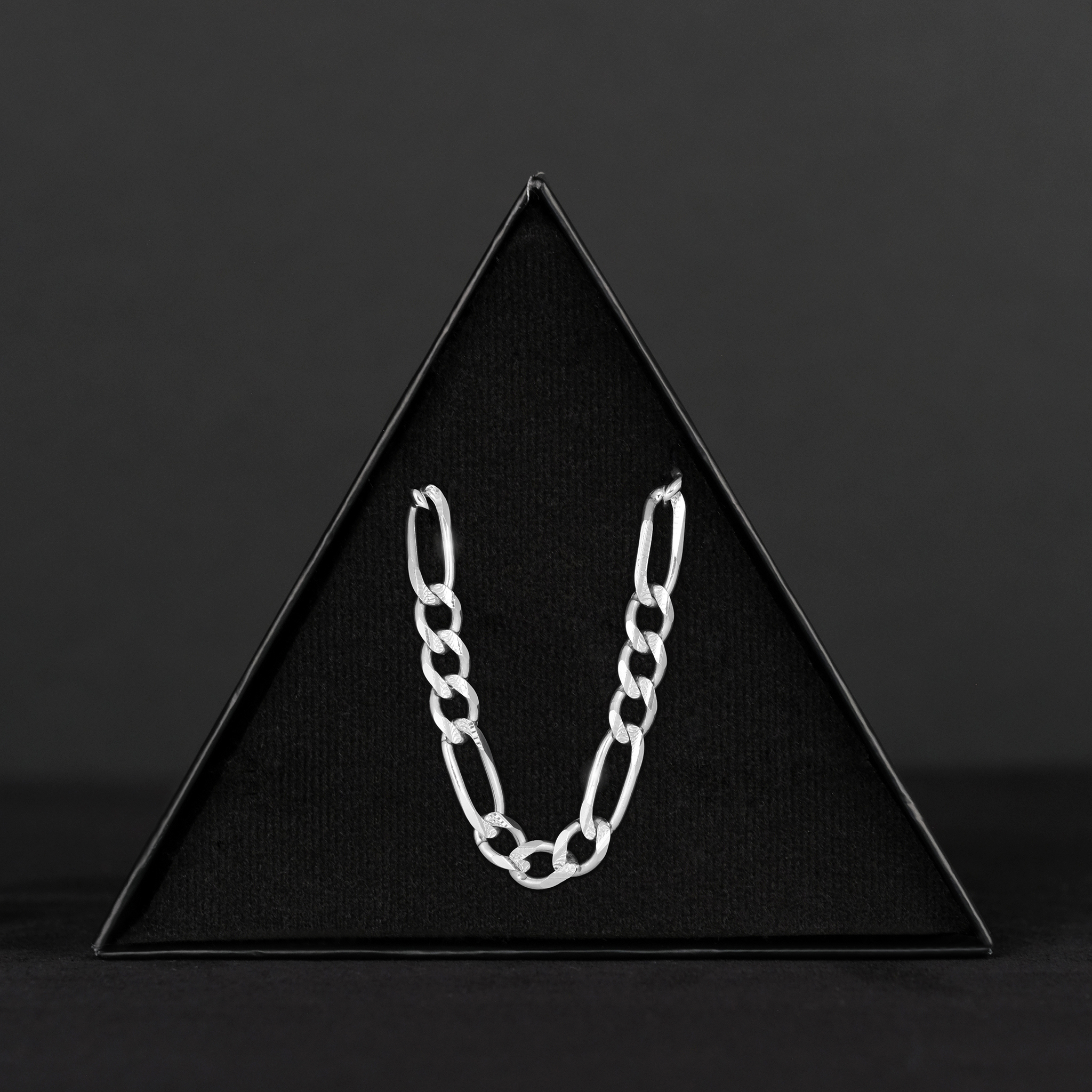 Figaro Súper Zegrinada 7mm (Plata) Cadena