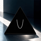 Cadena Cuban Link 2mm Rodio presentada en caja Triangulum Workshop