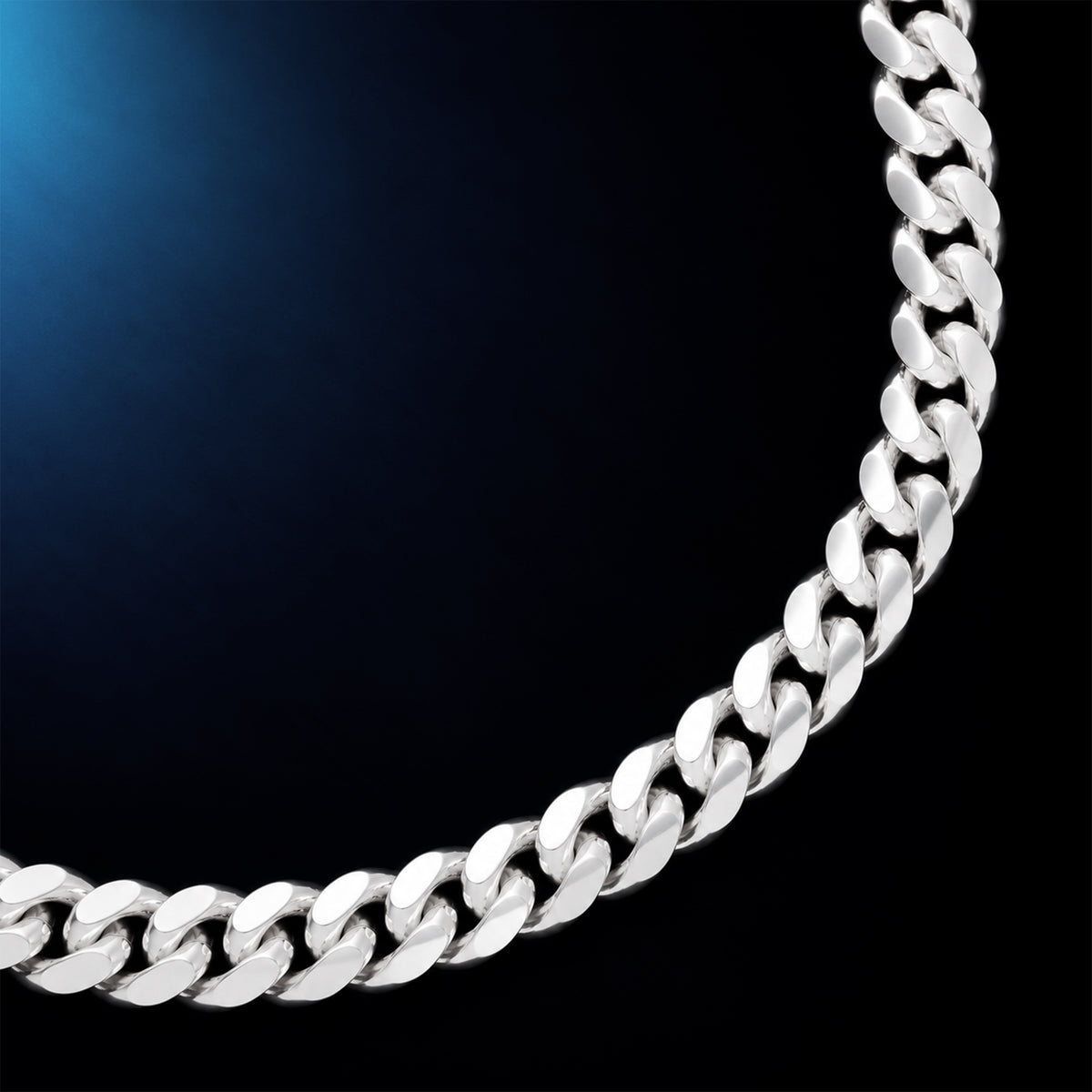 Detalle del tejido y eslabones Cuban Link 6mm en Plata .925