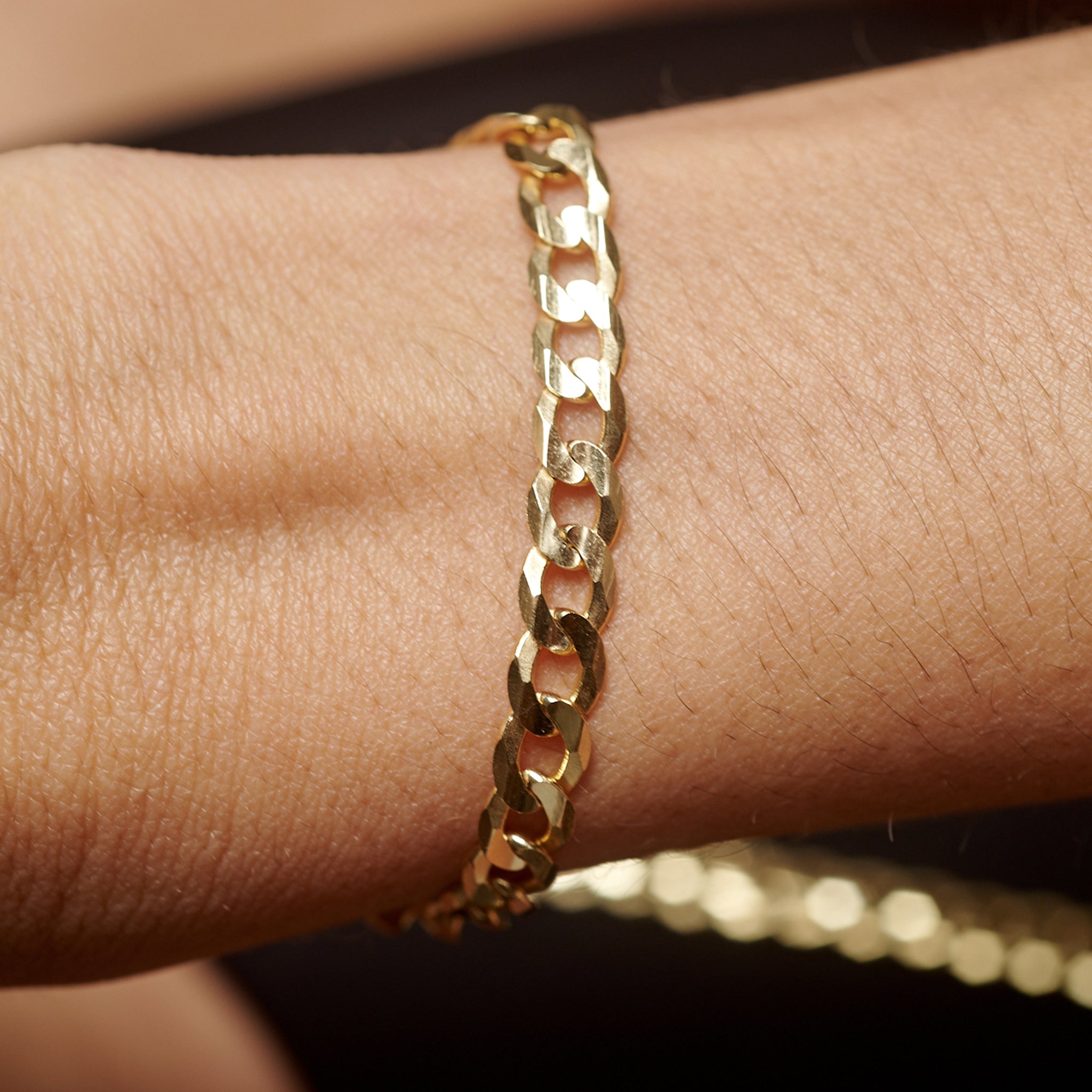 Curb 6mm (Oro Sólido) Pulsera - Triangulum Workshop