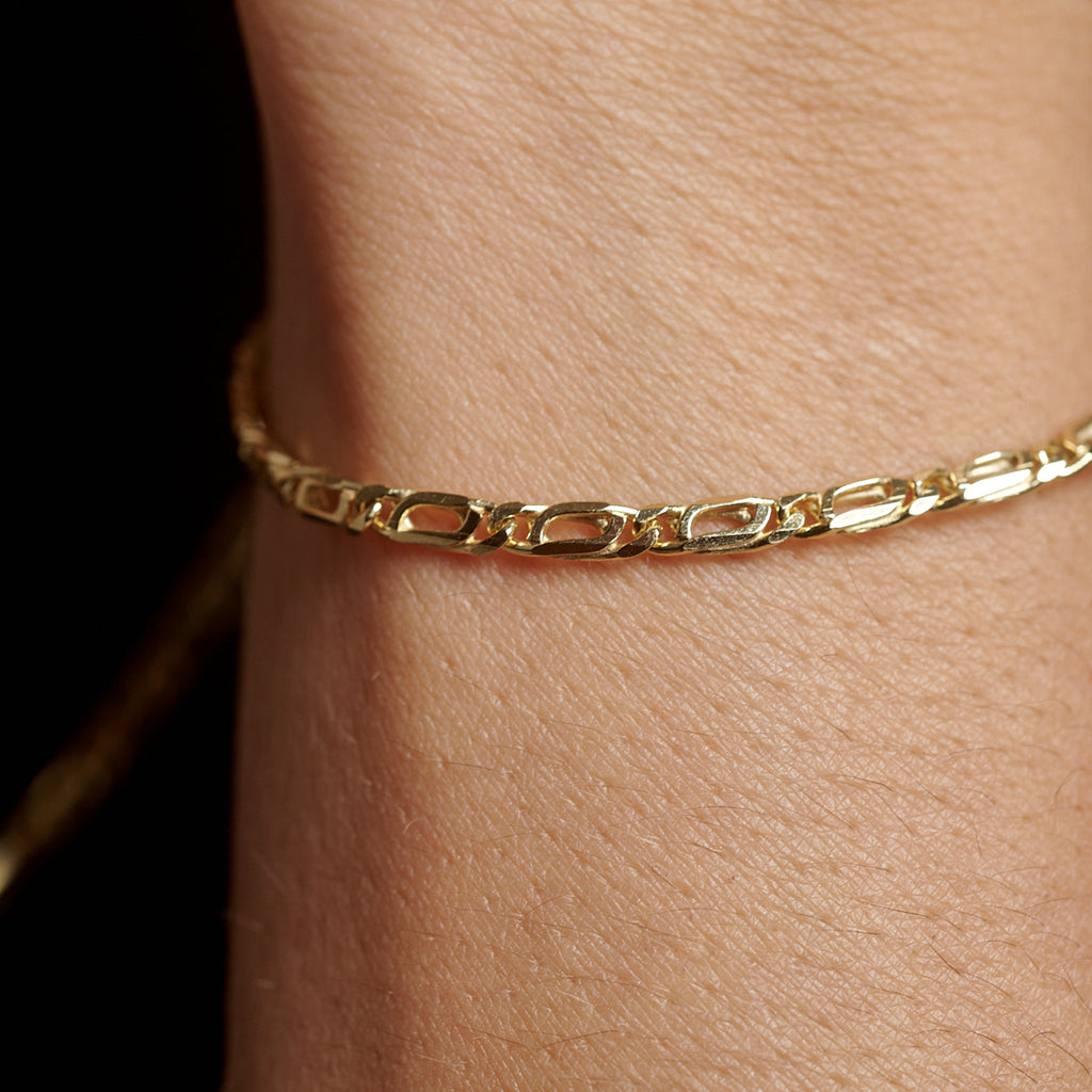 Perniche 3mm (Oro Sólido) Pulsera - Triangulum Workshop